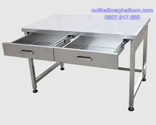 ban-inox-cong-nghiep-co-hoc-keo