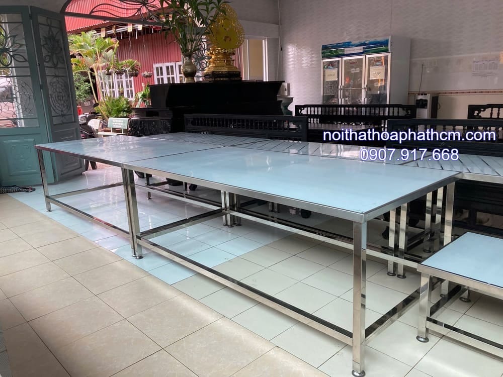 ban-inox-cong-nghiep-1-tang-chan-vuong