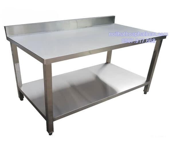bàn inox công nghiệp 2 tầng có gáy ban-inox-cong-nghiep-2-tang-co-gay