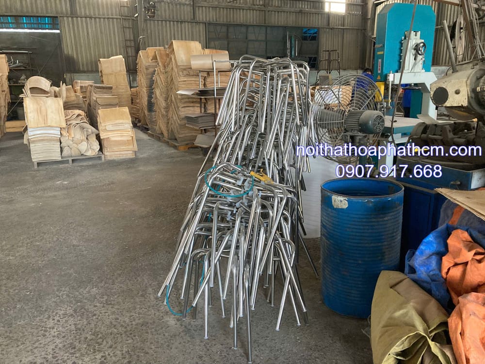 san-xuat-ghe-inox-mat-go-lyly-tai-hoa-phat-ho-chi-minh-3