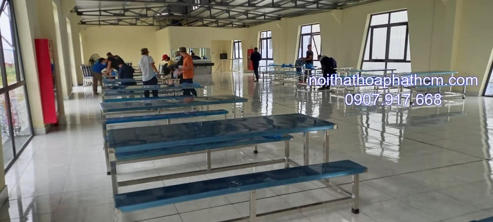 bo-ban-inox-cong-nghiep-co-bang-ghe-co-dinh-1